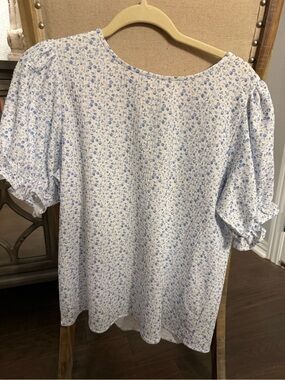 Blue Floral Puff-Sleeve Women's Top